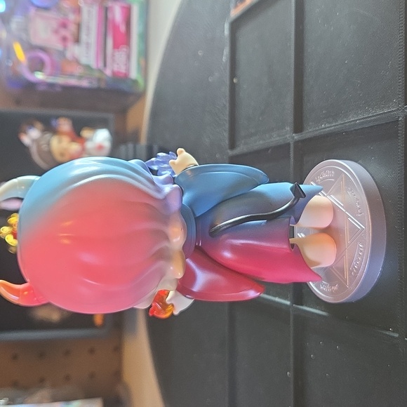 Misya Figurine - Picture 3 of 3